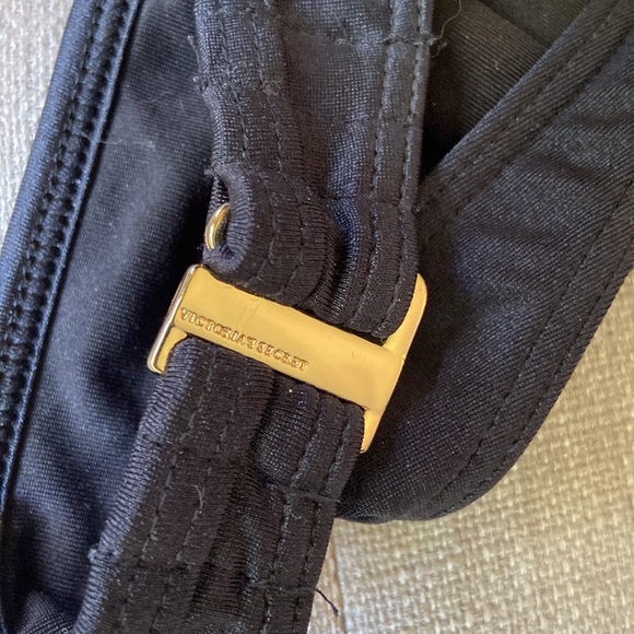 Victoria’s Secret one shoulder bikini top, size S - Picture 2 of 3